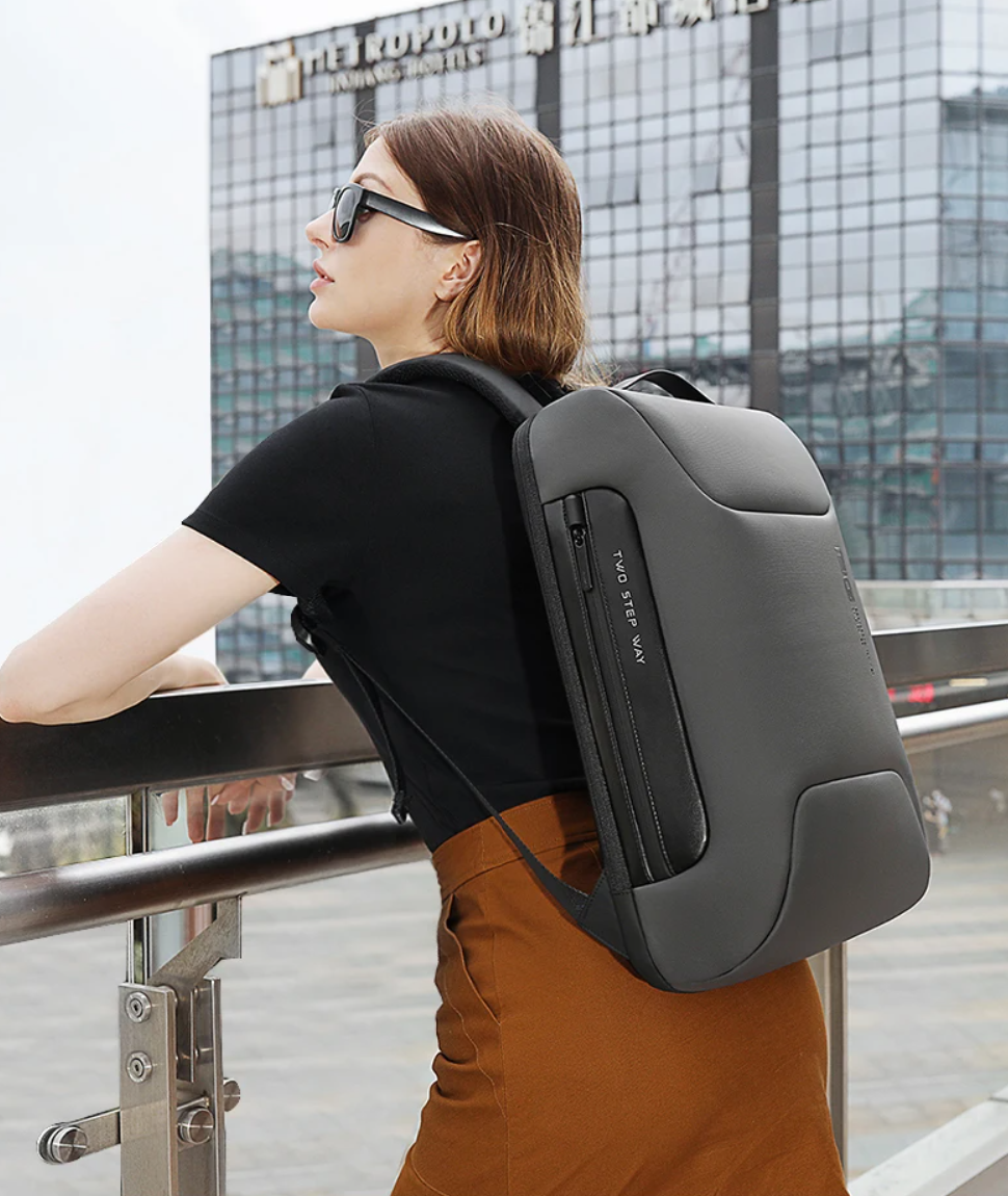 THE ALL-IN-ONE BUSINESS BACKPACK - RJSJ UP